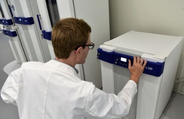 Top 5 tips for medical refrigerator maintenance