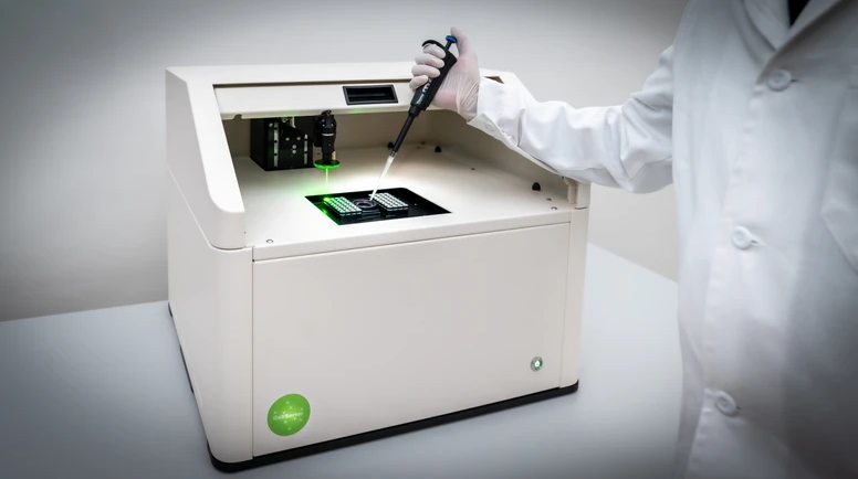 Compact Desktop Device–Piezo Head for smooth experience