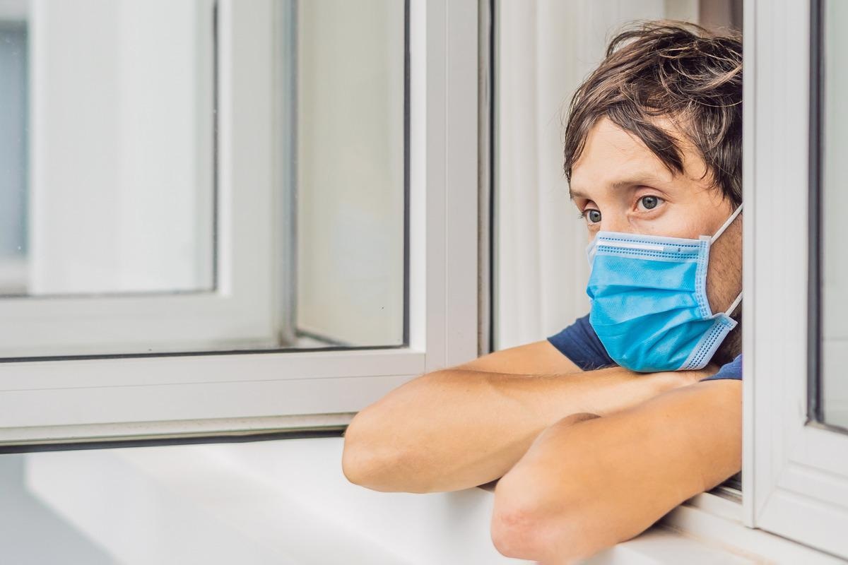 Study: Mitigating isolation: The use of rapid antigen testing to reduce the impact of self-isolation periods. Image Credit: Elizaveta Galitckaia/Shutterstock