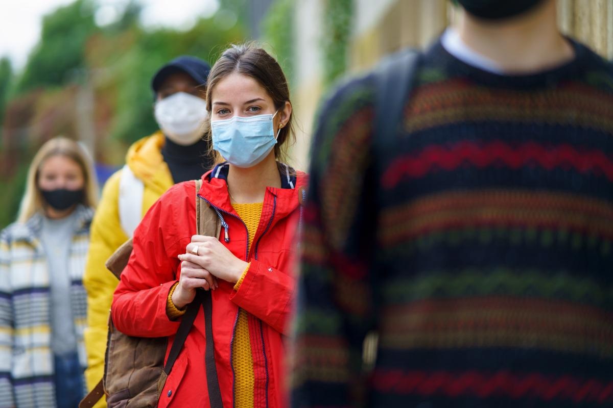 Study: Examination of risk exposure models during COVID-19 in relation to youth life satisfaction and internalizing symptoms. Image Credit: Halfpoint/Shutterstock