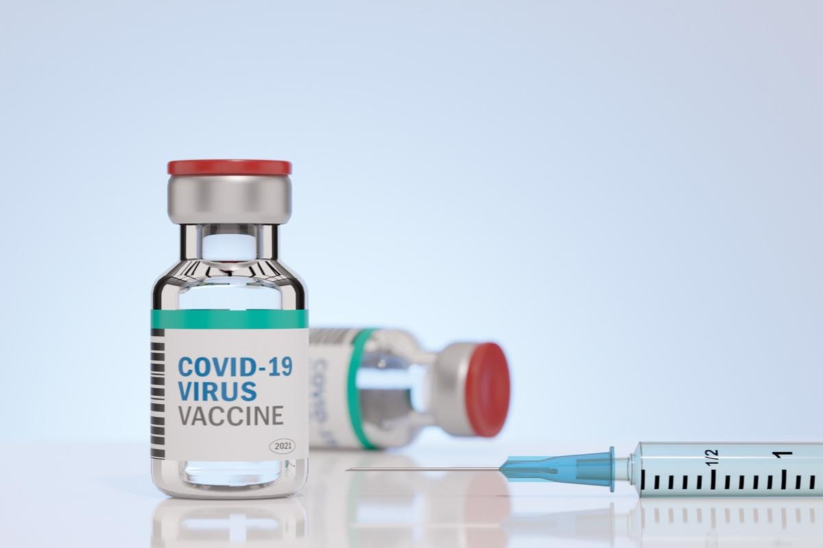 Study: Serum neutralization of SARS-CoV-2 Omicron BA.1 and BA.2 after BNT162b2 booster vaccination. Image Credit: Thannaree Deepul / Shutterstock.com