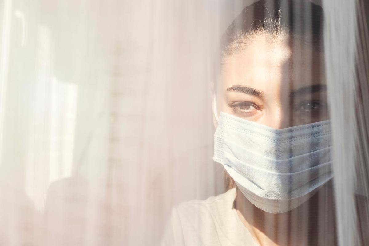 Study: SARS-CoV-2 and its variants, but not Omicron, induces severe thymic atrophy and impaired T cell development. Image Credit: erhanyelekci/Shutterstock