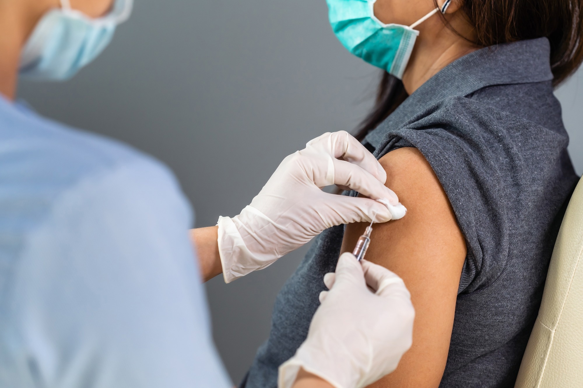 ​​​​​​​Study: Impact of phased COVID-19 vaccine rollout on anxiety and depression among US adult population, January 2019–February 2023: a population-based interrupted time series analysis. Image Credit: BaLL LunLa/Shutterstock.com