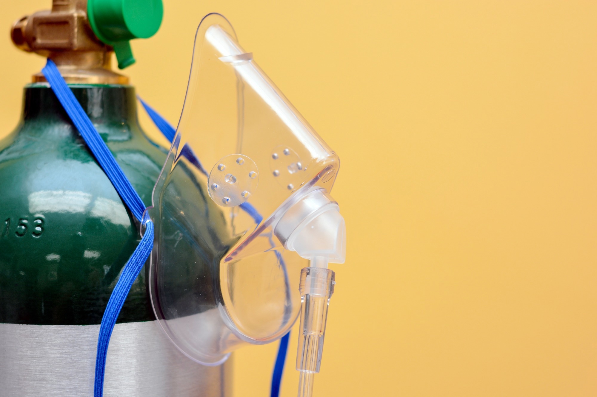 Study: Reducing global inequities in medical oxygen access: the Lancet Global Health Commission on medical oxygen security. Image Credit: AlteredR / Shutterstock