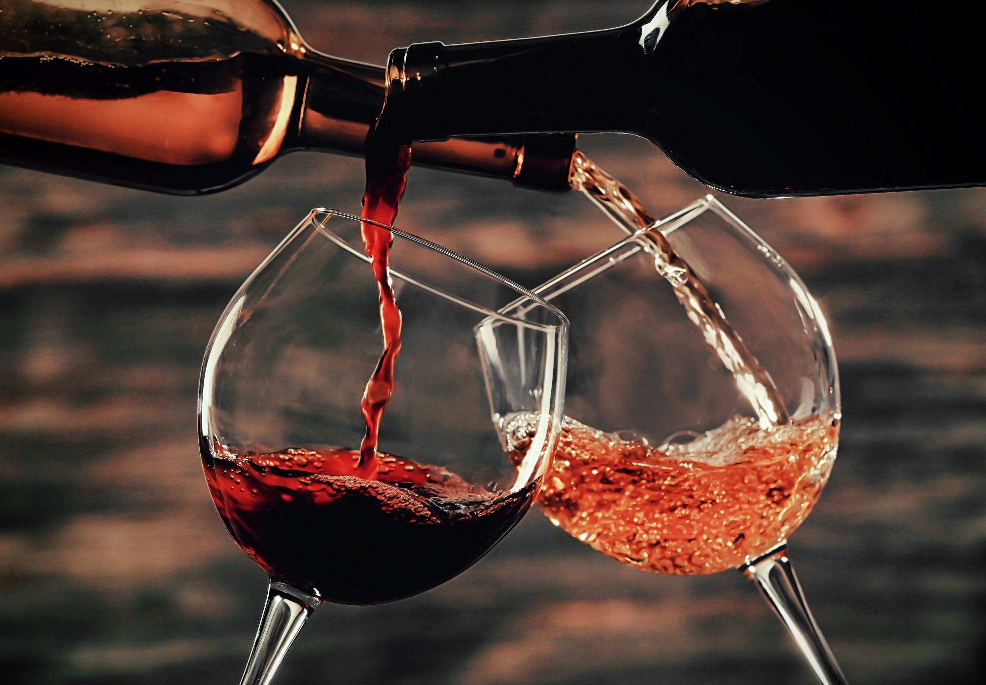 Study: Consumption of Red Versus White Wine and Cancer Risk: A Meta-Analysis of Observational Studies. Image Credit: Africa Studio / Shutterstock.com