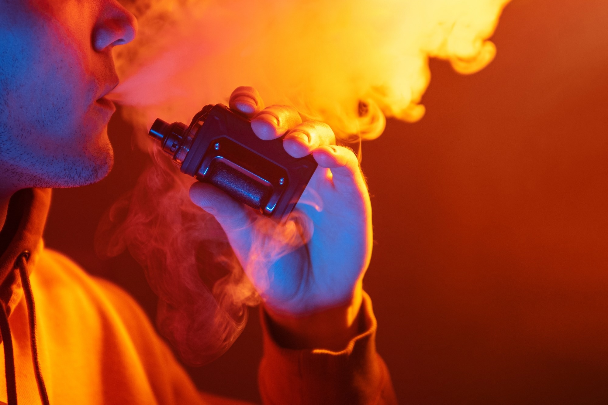 Study: Changes in vaping trends since the announcement of an impending ban on disposable vapes: A population study in Great Britain. Image Credit: PavelKant / Shutterstock.com