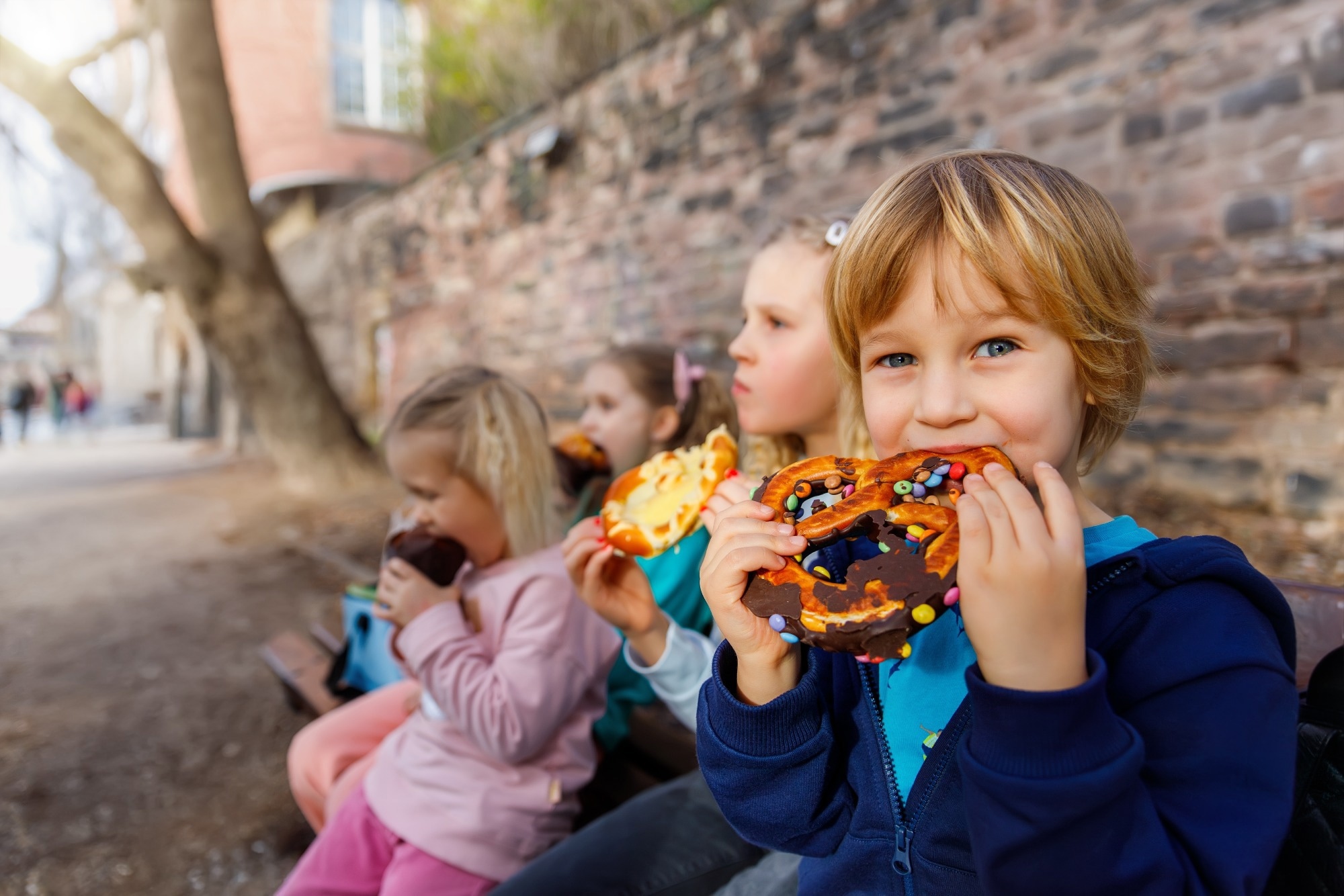 Study: Ultra-processed food intake and risk of obesity among schoolchildren aged 8–12 years living in Victoria, Australia. Image Credit: K-FK / Shutterstock