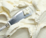 High-fat cheese and cream consumption links to lower dementia risk over 25 years